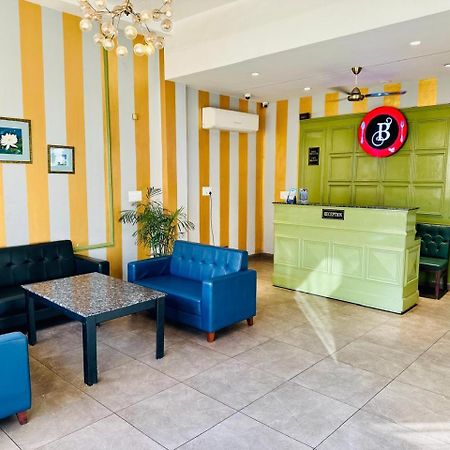 Patiāla Hotel Golden Fern מראה חיצוני תמונה